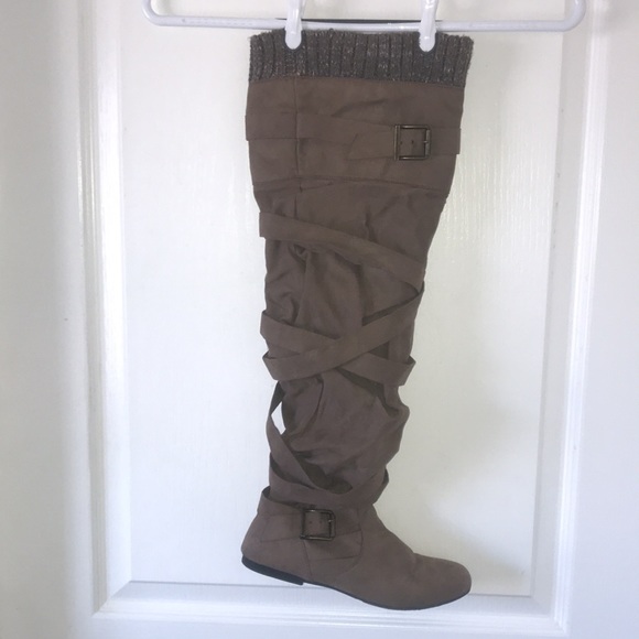 🥾 JustFab Gorgeous Swede Boots FC05 - Picture 1 of 3